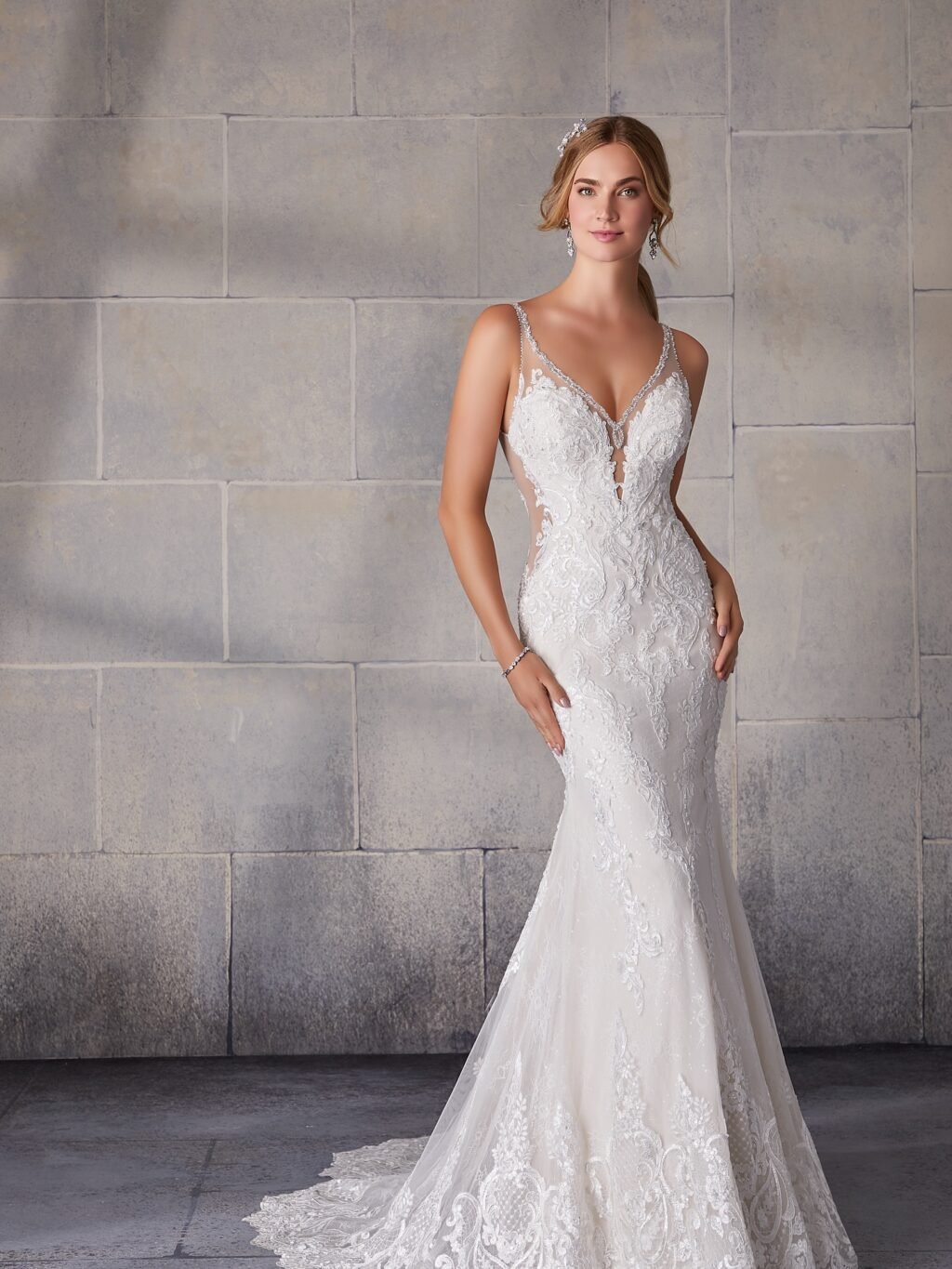 Instagram post from silhouette_dresses. This post is in position 2.
